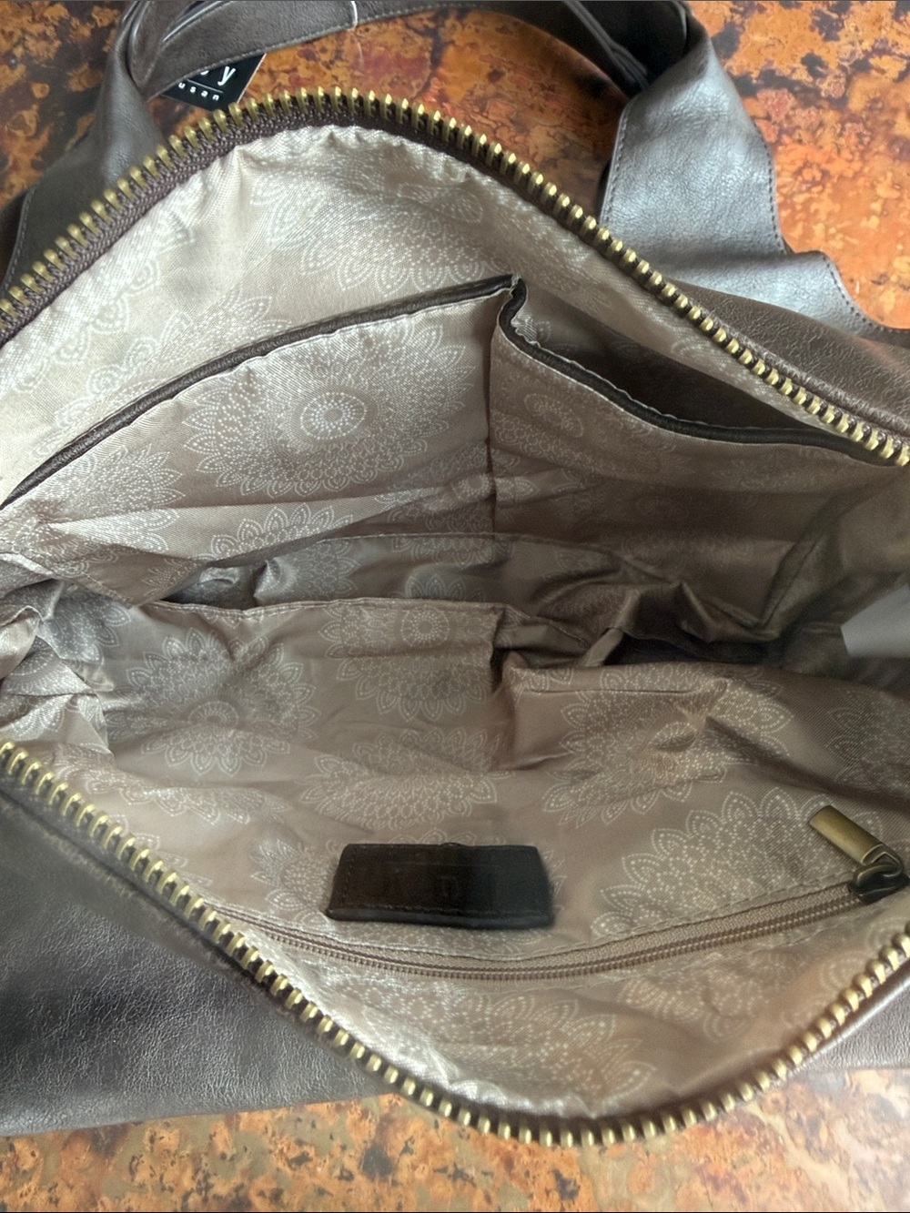Joy Susan 2-in-1 Brown Vegan Leather Hobo Tote Bag Removable Clutch/ Crossbody - Picture 11 of 16